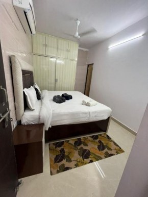 Fortune Home service Apartment 1Bhk,L-73A Saket